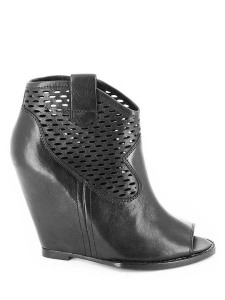LUCY(SS15-M-107453-001),Ботильоны женские,кожа _черный арт. 1AH.AH39275.K