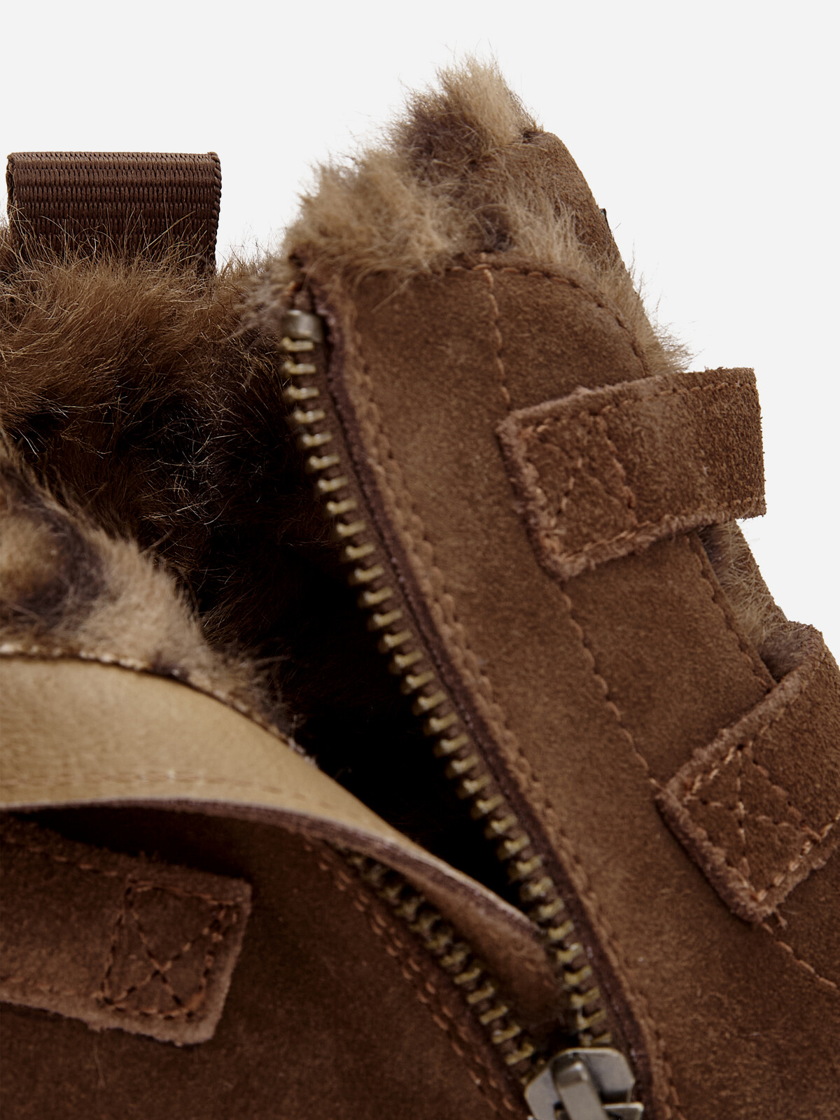 Женские зимние кеды ash rainbow fur  | 5ah.ah152819.s купить в официальном магазине AshRussia.ru